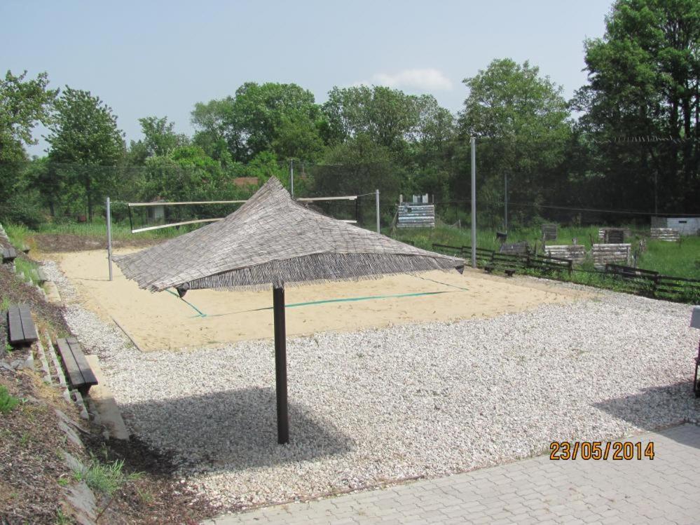 Apartmany, Penzion, Wellness U Zlate Rybky Vyškov エクステリア 写真